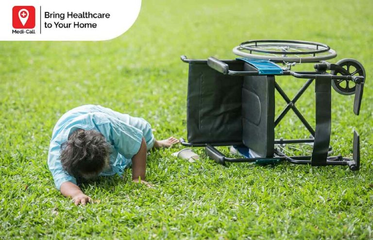 pertolongan pertama orang tua jatuh, lansia jatuh, pertolongan pertama, Medicall, Medi-Call