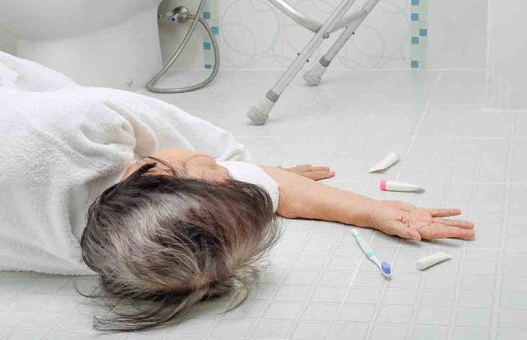 Jatuh di Kamar Mandi Medi-Call