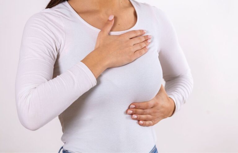 Benjolan di Atas Payudara Sebelah Kiri Medi-Call