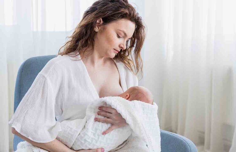 Tips Menyusui Bayi Baru Lahir Medi-Call