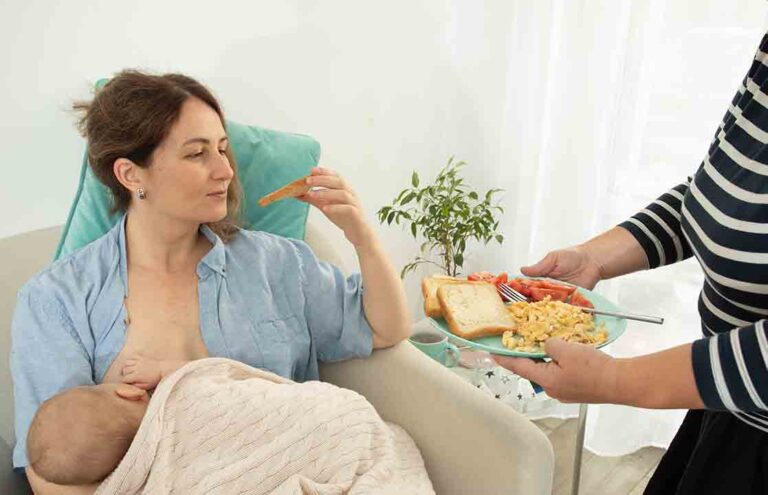 Nutrisi Ibu Menyusui saat Puasa Medi-Call