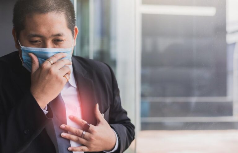 Gejala Bronkitis - Kenali Tanda, Bedanya dengan Flu, dan Cara Atasinya! Medi-Call