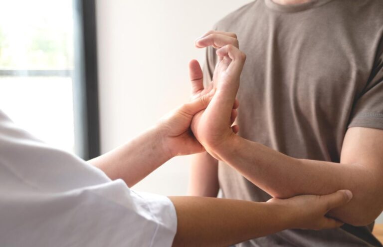 Fisioterapi Saraf Kejepit - Manfaat dan Proses Pemulihan Medi-Call